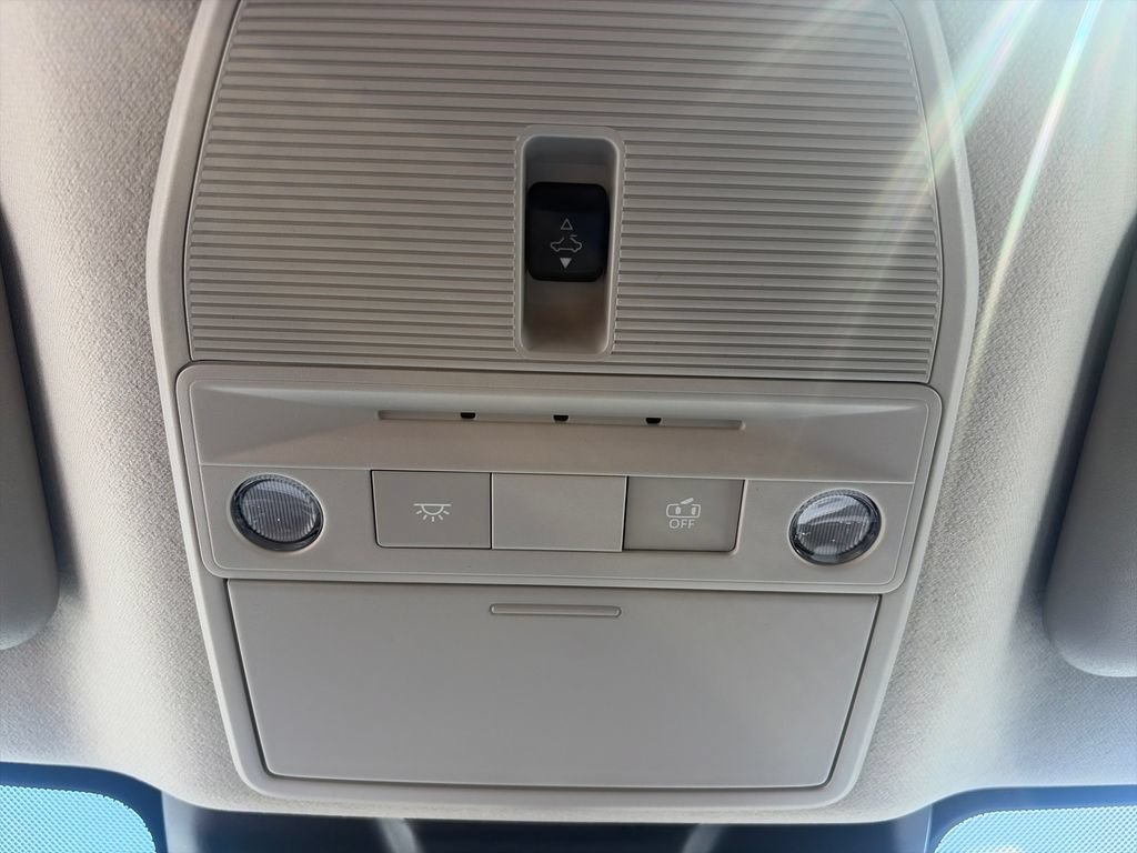 New 2026 Nissan Sentra SR w/ SR Premium Package FWD image 58