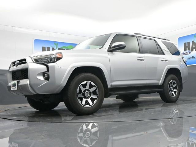 Used 2024 Toyota 4Runner TRD Off-Road image 19