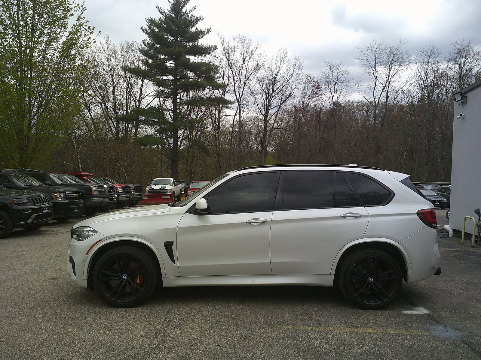 Used 2017 BMW X5 M AWD/4WD image 8