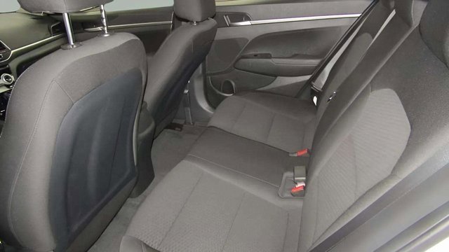 Used 2019 Hyundai Elantra SE w/ Cargo Package image 19