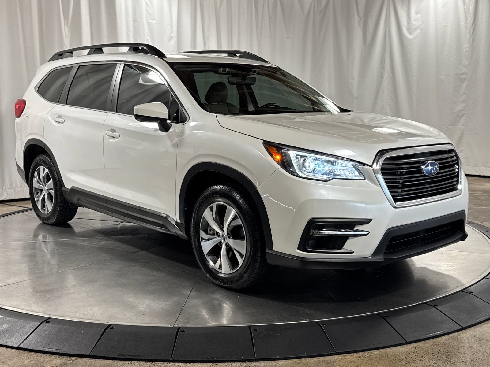 Used 2022 Subaru Ascent Premium w/ Convenience Package AWD/4WD image 7