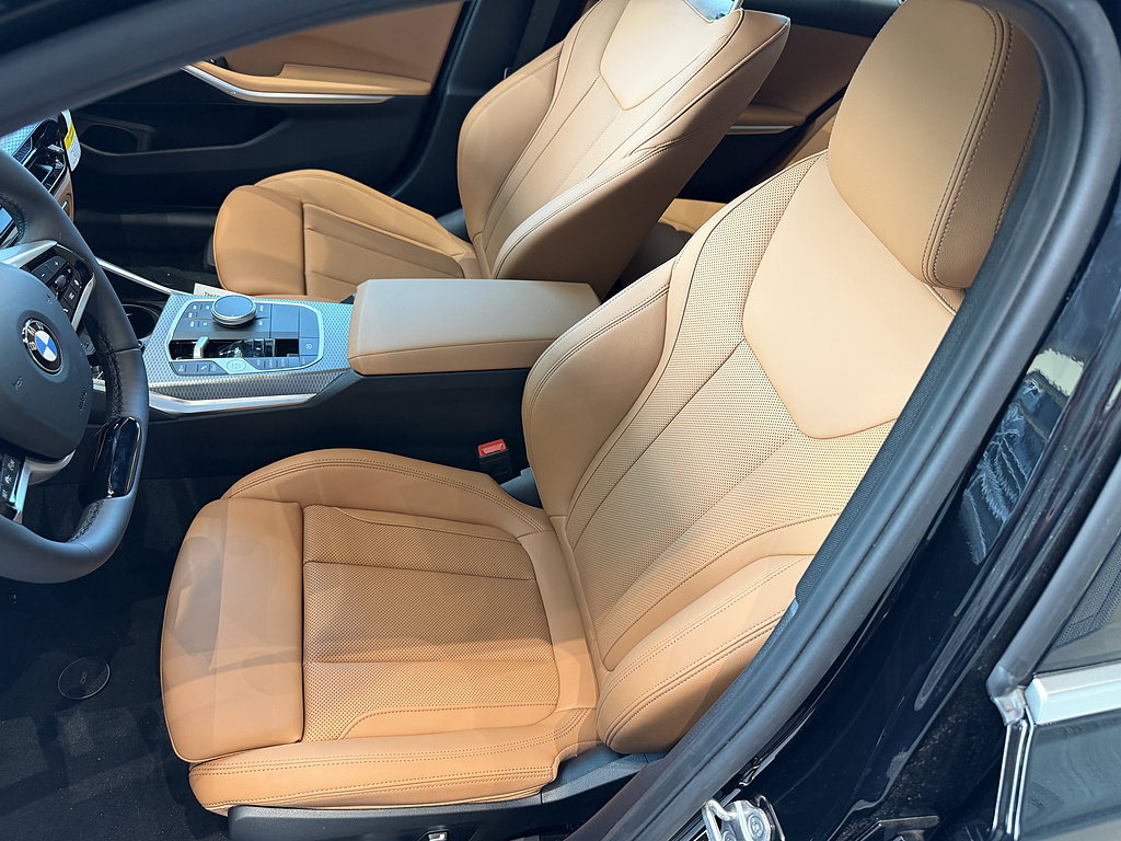 New 2026 BMW 330i xDrive Sedan w/ Convenience Package AWD/4WD image 12