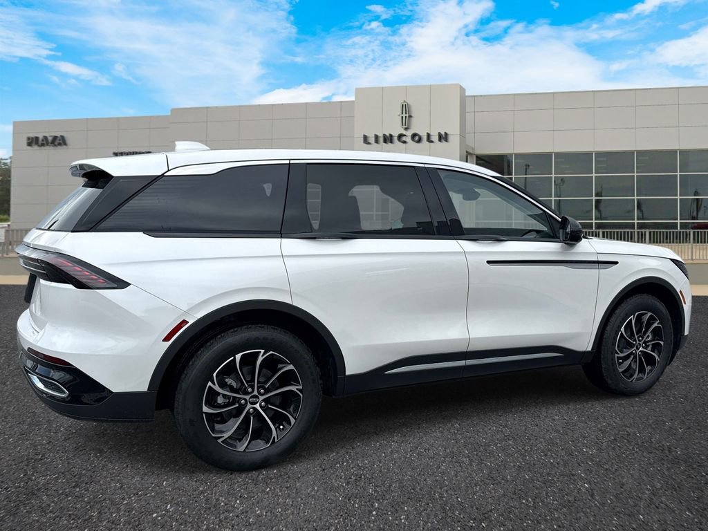 New 2026 Lincoln Nautilus Premier AWD/4WD image 3