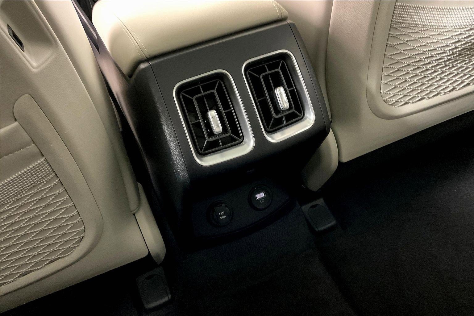 Certified 2023 Kia Sorento EX w/ Panoramic Sunroof Package image 10