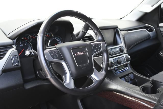 Used 2018 GMC Yukon SLE w/ SLE Value Package image 19