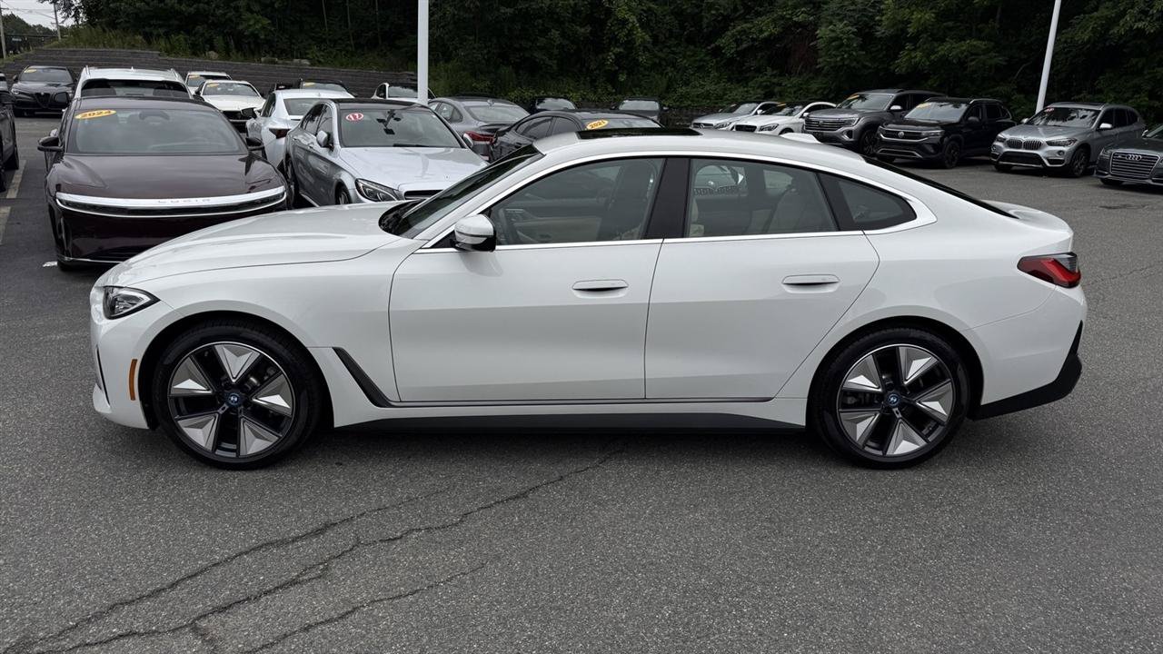Used 2023 BMW i4 eDrive35 w/ Premium Package RWD image 12