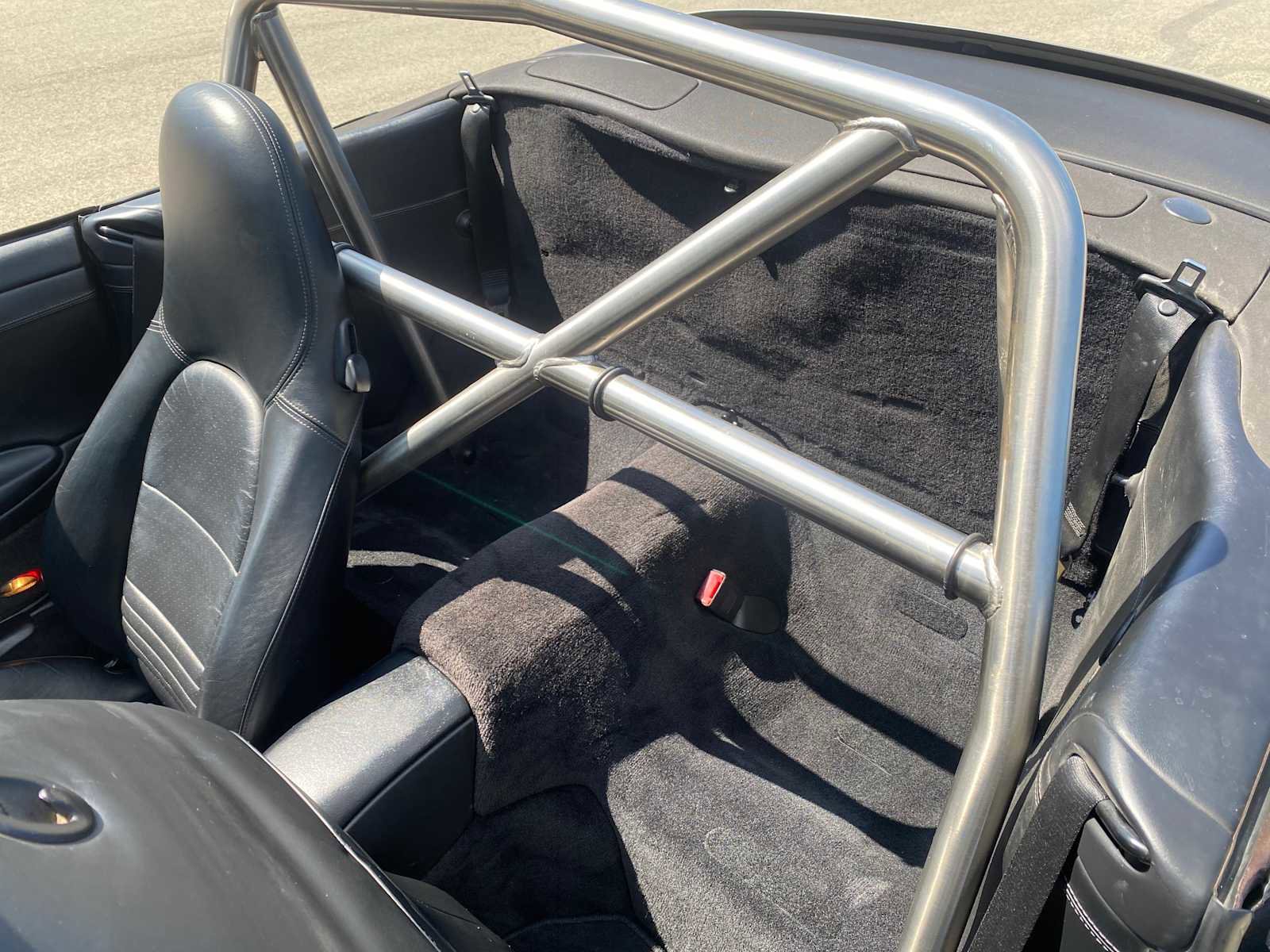 Used 2003 Porsche 911 Carrera 4 image 9