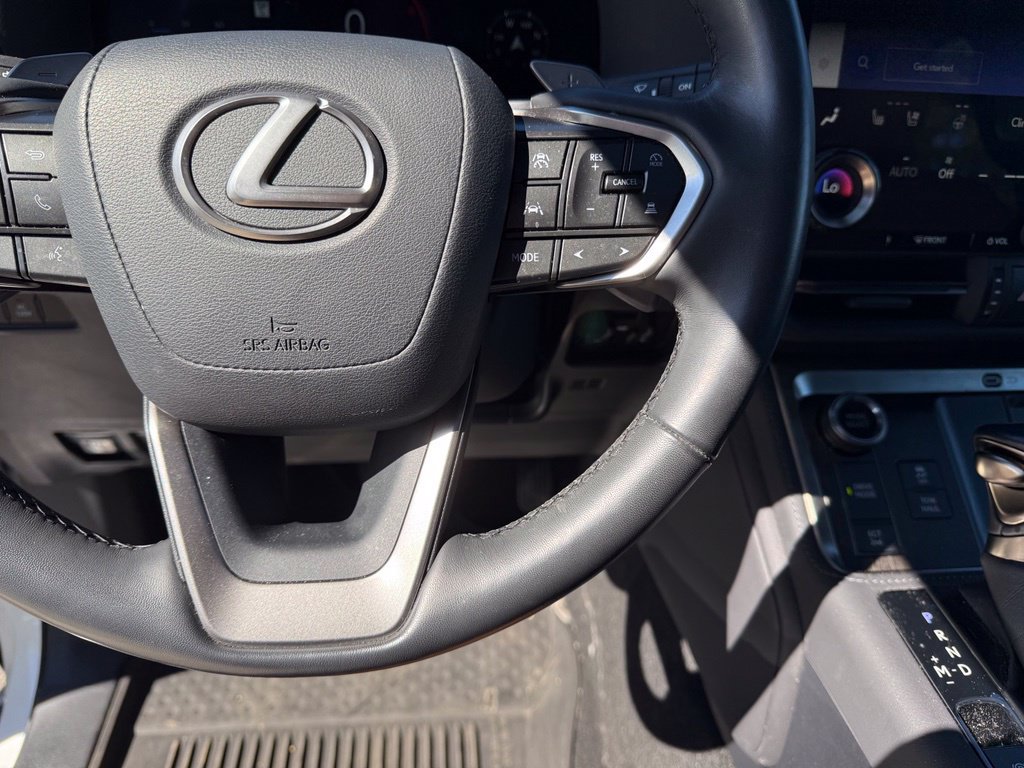 Used 2024 Lexus GX 550 w/ Accessory Package (2T) AWD/4WD image 13