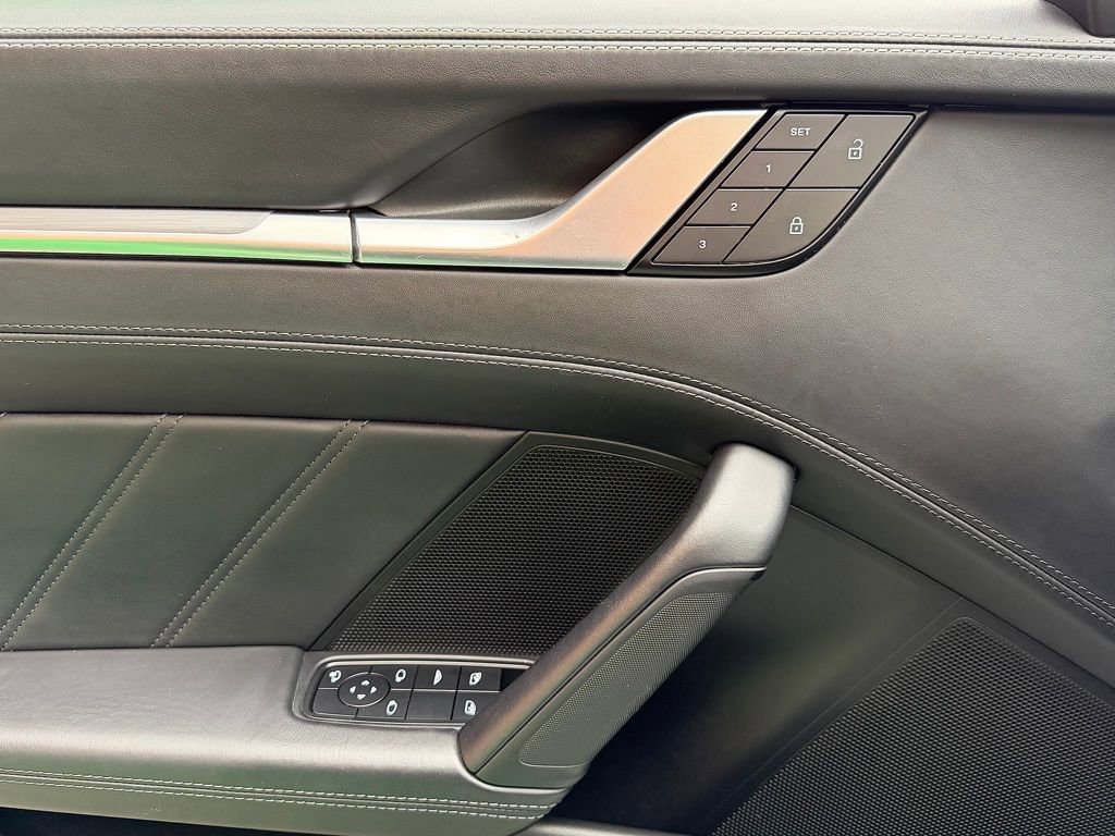 Certified 2022 Porsche 911 Turbo image 17