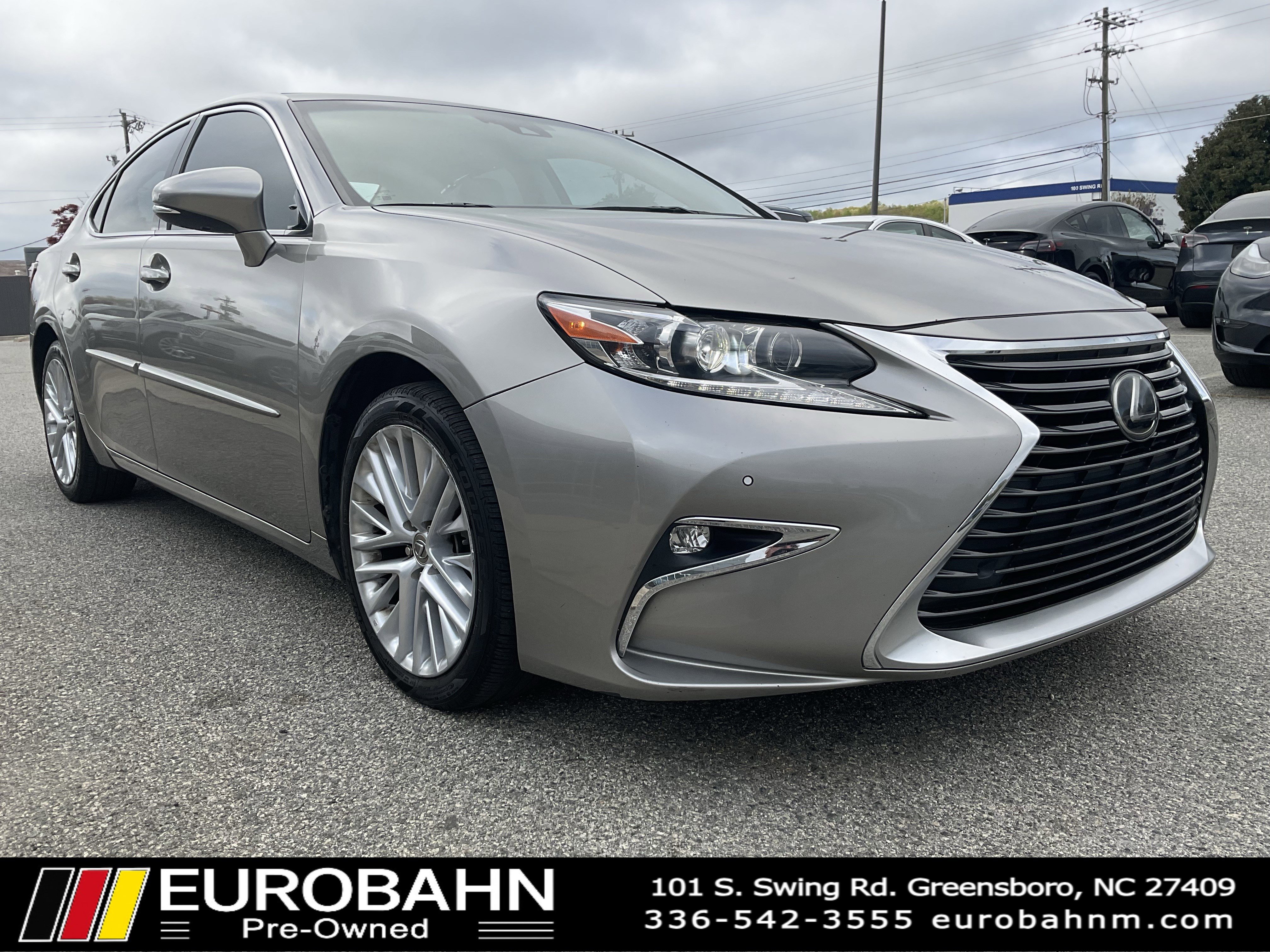 Used 2016 Lexus ES 350 w/ Ultra Luxury Package image 24