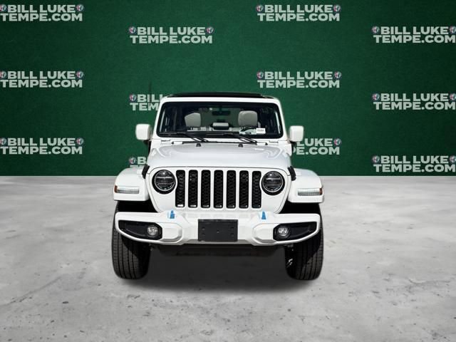 Used 2022 Jeep Wrangler Unlimited Sahara image 6