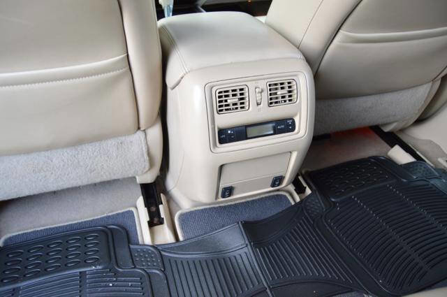 Used 2014 Nissan Pathfinder SL w/ SL Tech Package AWD/4WD image 32