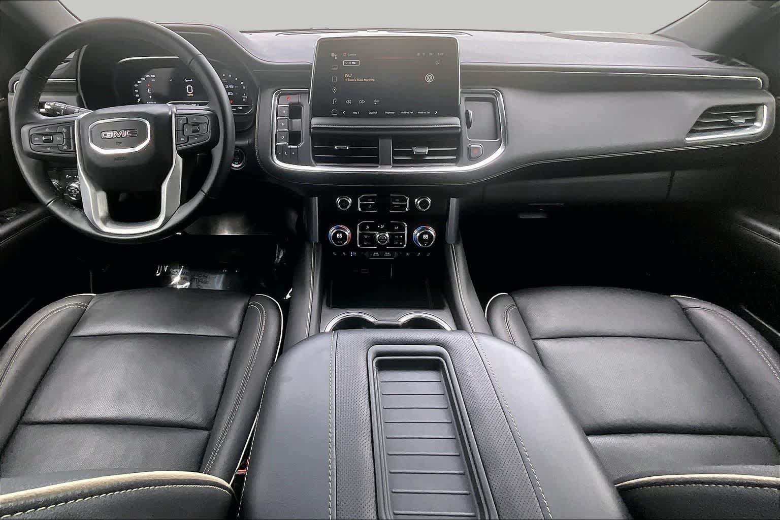 Used 2024 GMC Yukon SLT w/ SLT Luxury Package RWD image 14