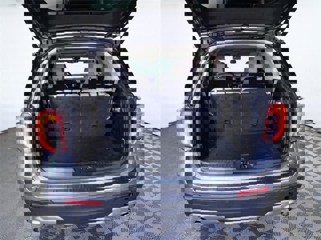 Certified 2023 Ford Explorer Limited w/ Equipment Group 301A image 9