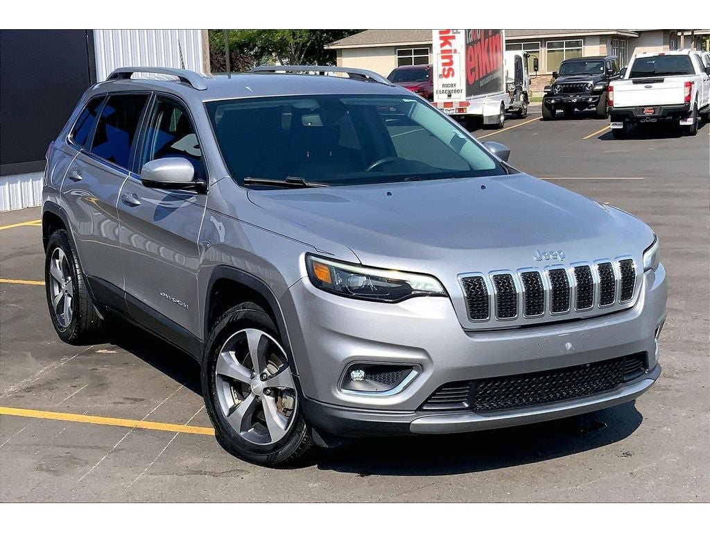Used 2019 Jeep Cherokee Limited AWD/4WD image 2