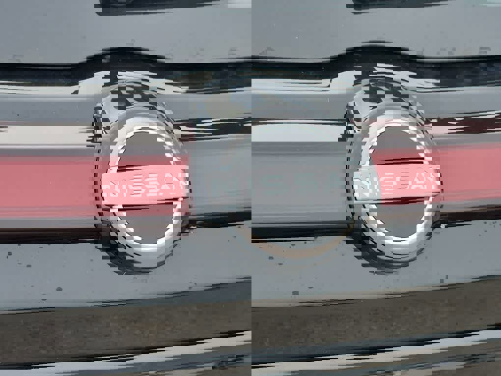 New 2025 Nissan Kicks Play S FWD image 17