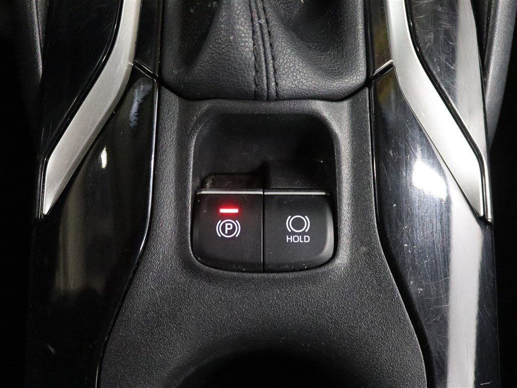 Used 2020 Toyota Corolla XLE FWD image 26