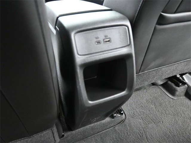 Certified 2025 Chevrolet Trax RS w/ Sunroof Package image 24