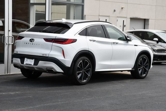 Used 2023 INFINITI QX55 Sensory w/ Lighting Package AWD/4WD image 8