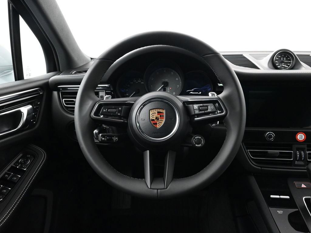 Used 2026 Porsche Macan S image 13