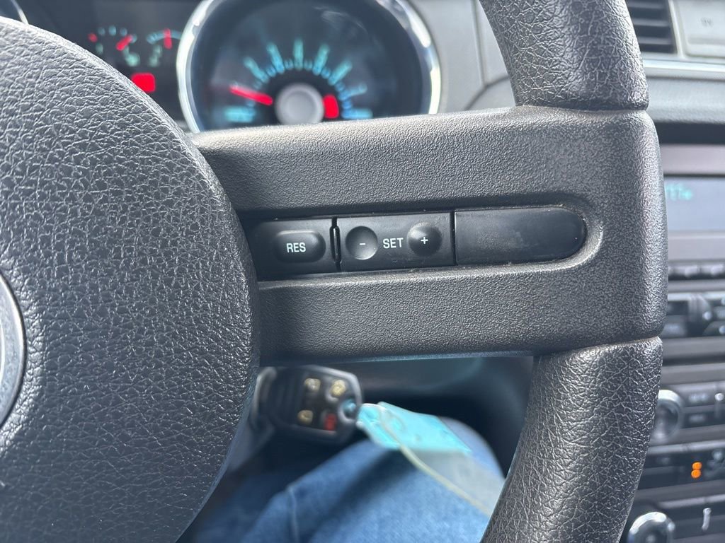 Used 2012 Ford Mustang GT image 19