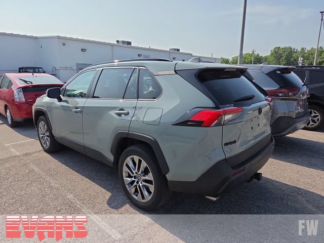 Used 2023 Toyota RAV4 XLE Premium AWD/4WD image 3