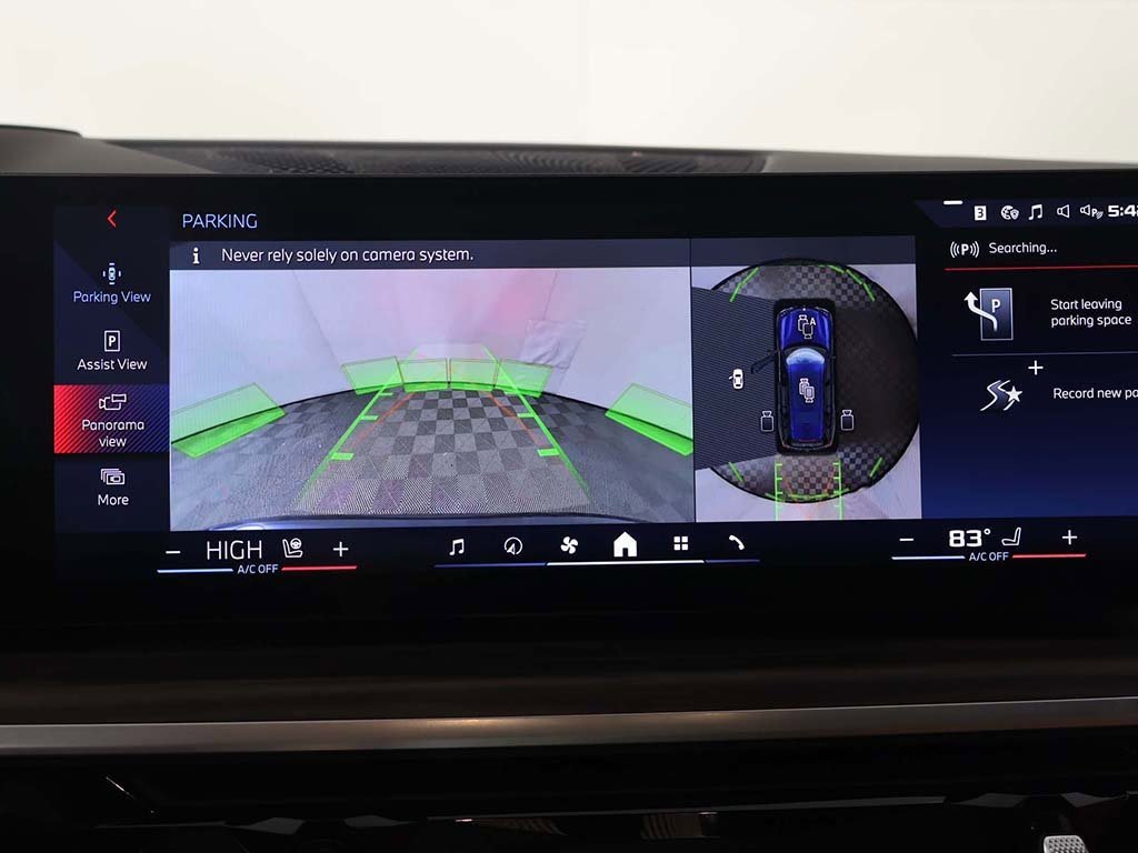 Used 2024 BMW X7 M60i image 49