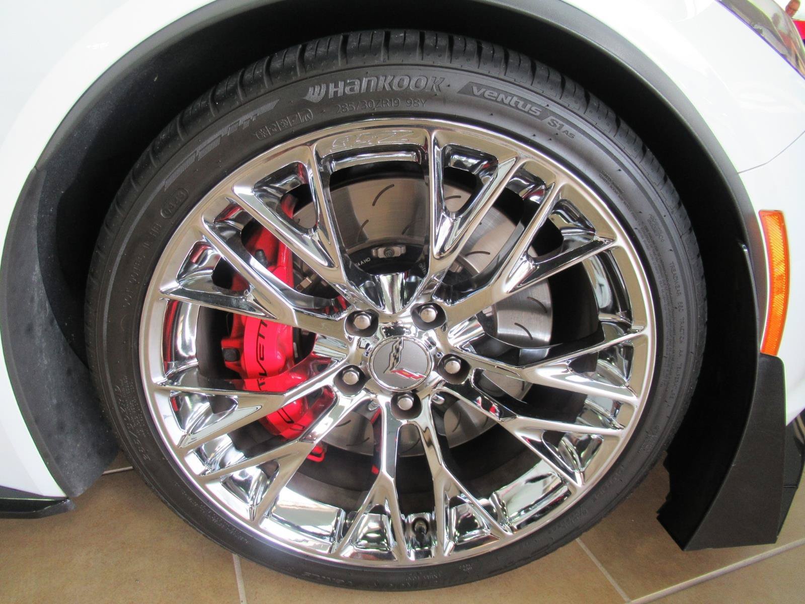 Used 2019 Chevrolet Corvette Z06 RWD image 8