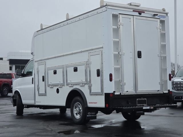 New 2026 Chevrolet Express 3500 w/ Power Convenience Package image 21