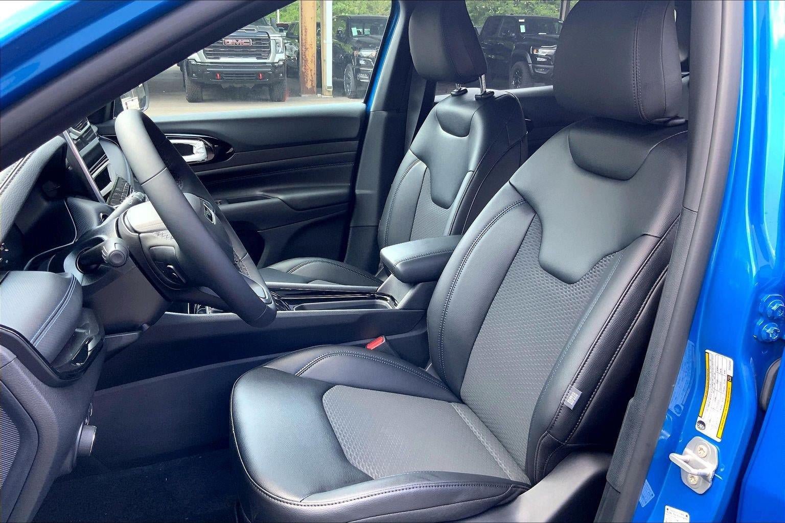 New 2026 Jeep Compass Latitude AWD/4WD image 8