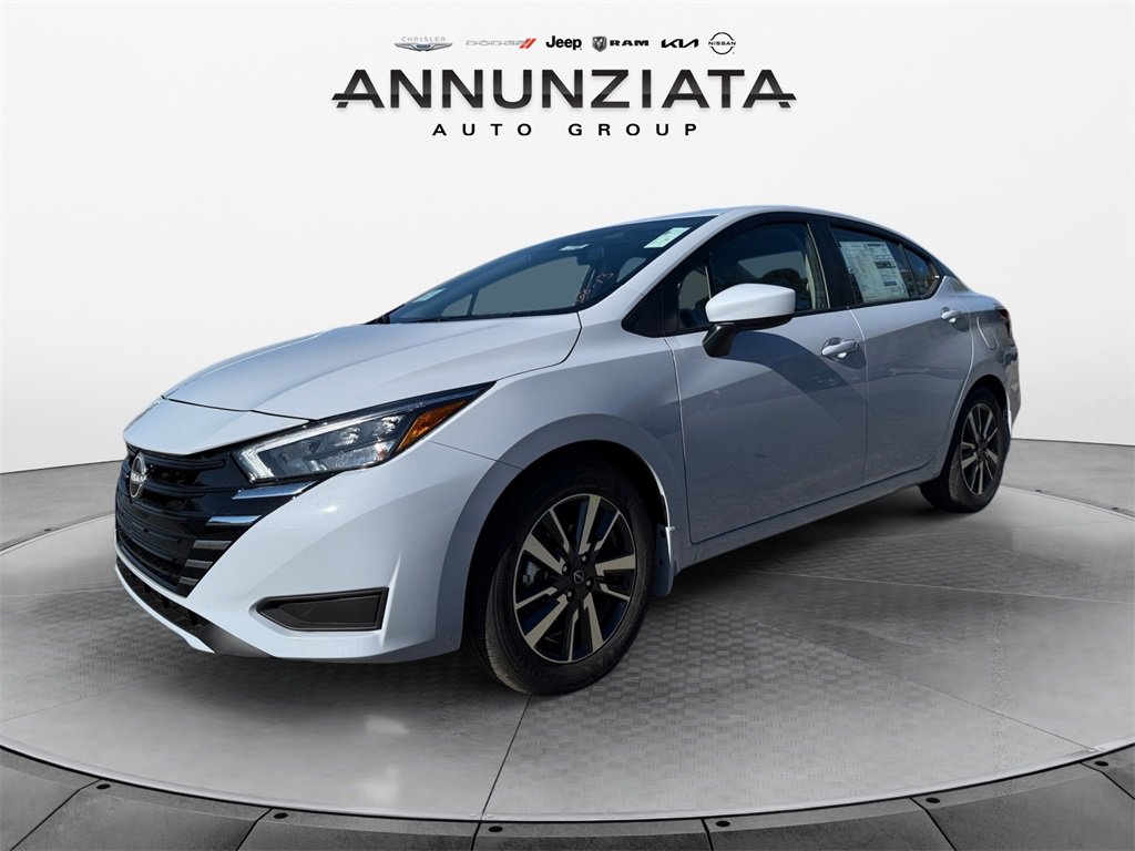 New 2025 Nissan Versa SV w/ Trunk Package