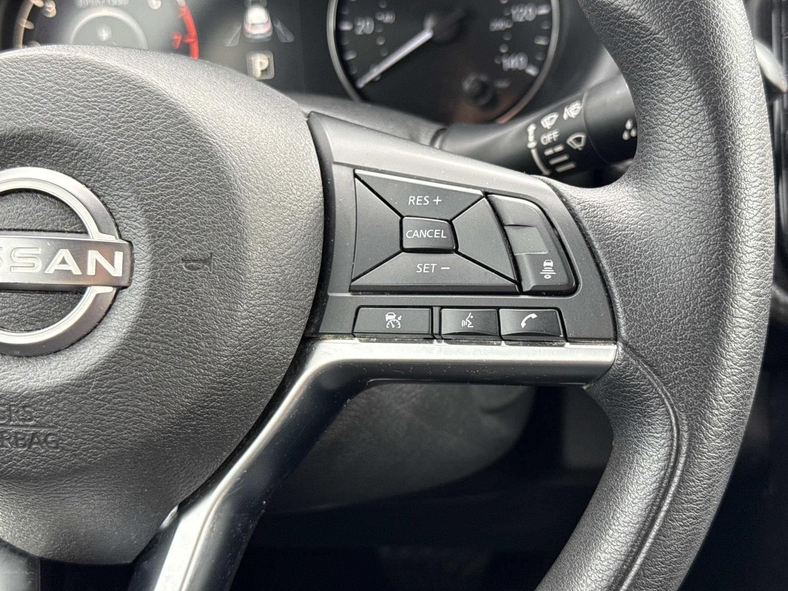 Used 2023 Nissan Kicks SV FWD image 14