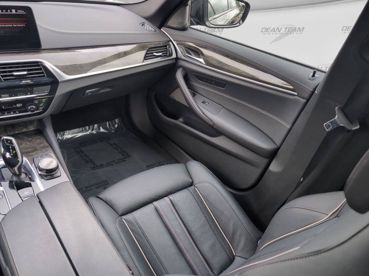 Used 2022 BMW M550i xDrive w/ Executive Package AWD/4WD image 18