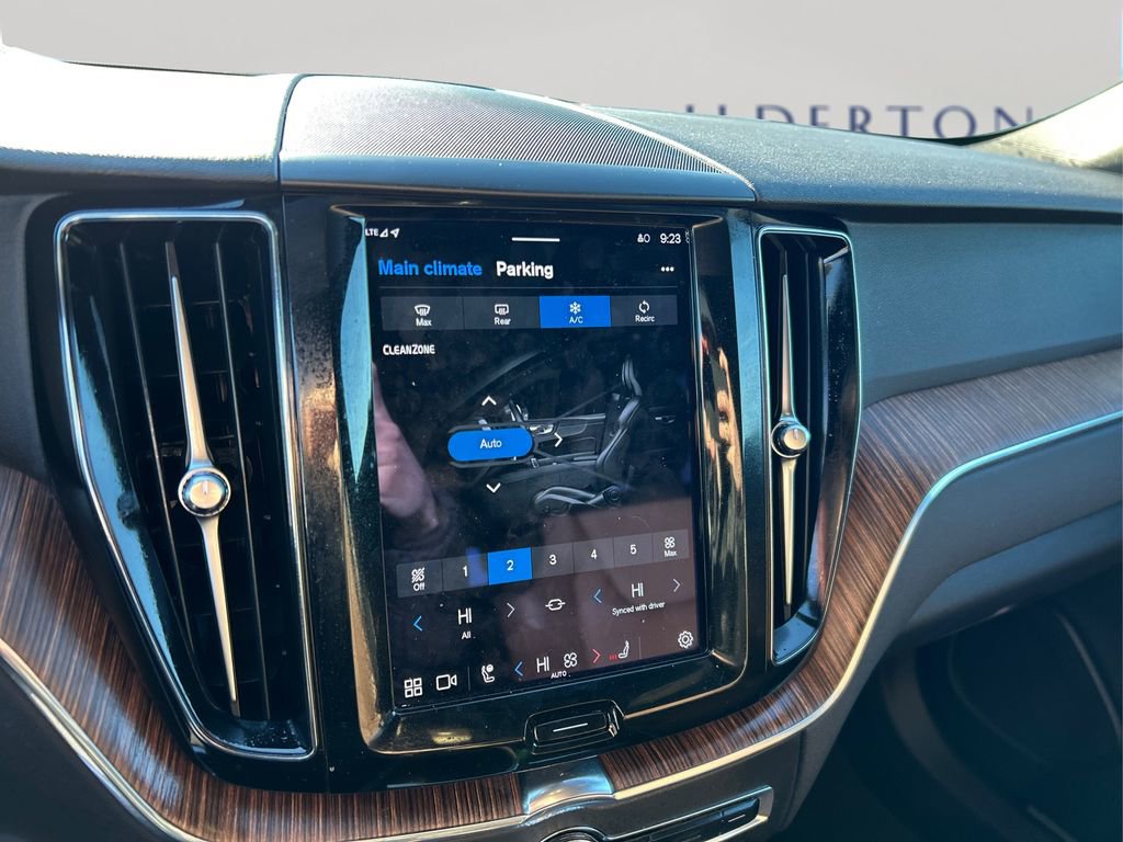 Used 2023 Volvo XC60 B5 Plus w/ Climate Package image 13