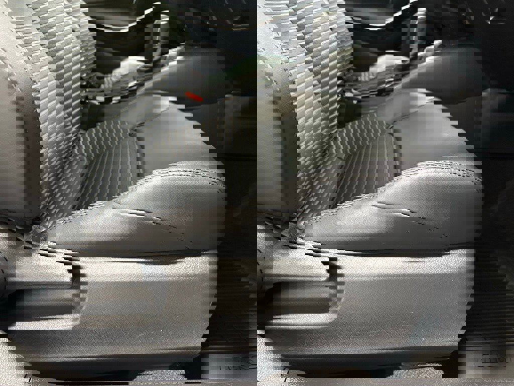 Used 2025 Toyota Corolla XSE image 47