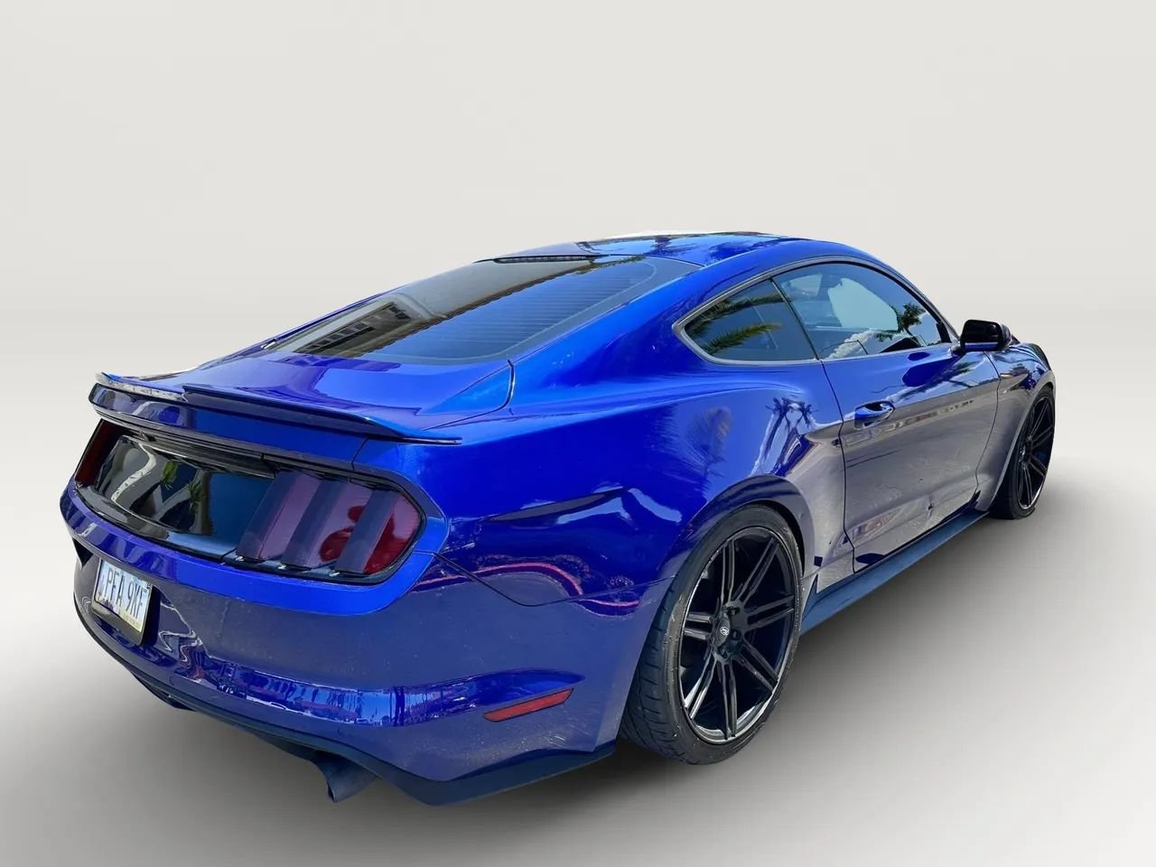 Used 2015 Ford Mustang GT w/ Equipment Group 051A RWD image 22