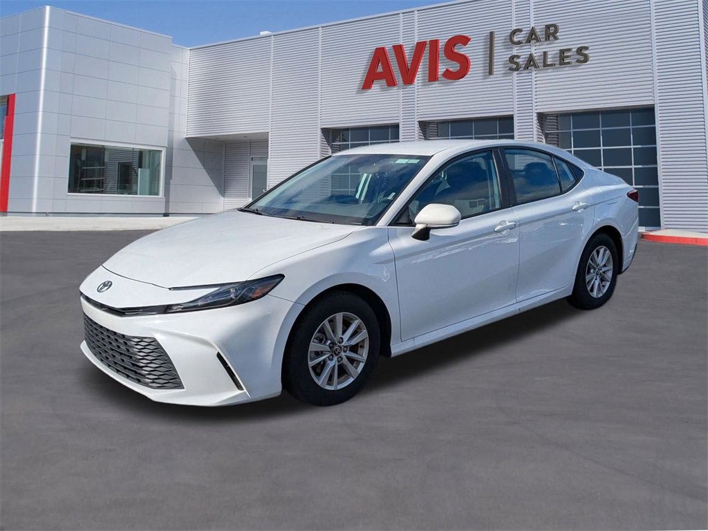 Used 2025 Toyota Camry SE