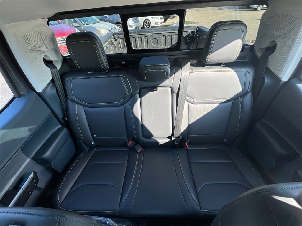 Used 2025 Ford Maverick Lobo image 32