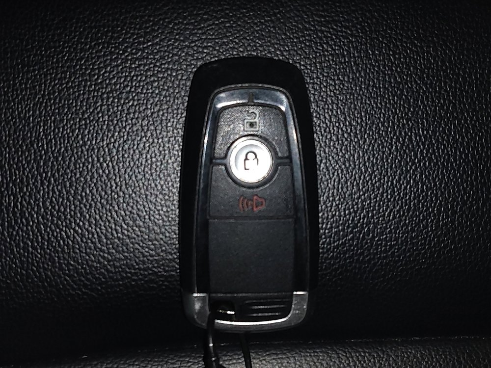 Used 2023 Ford Edge SEL image 32