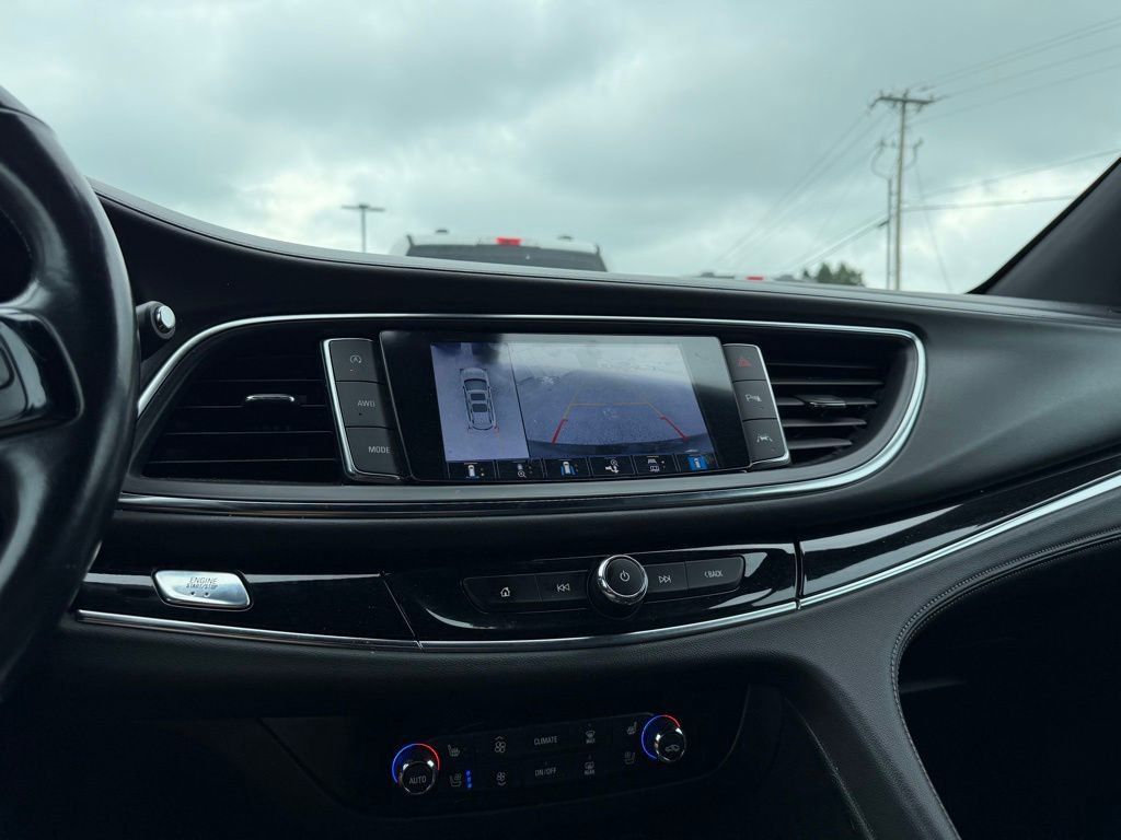 Used 2023 Buick Enclave Avenir w/ Avenir Technology Package AWD/4WD image 20
