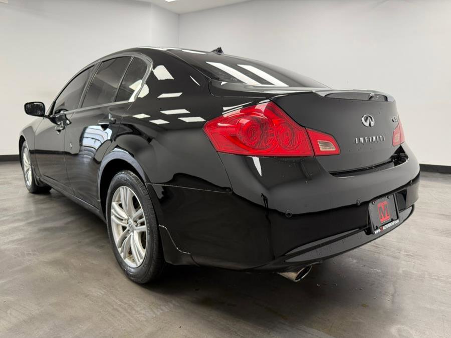 Used 2011 INFINITI G37 x Sedan w/ Premium Pkg image 4
