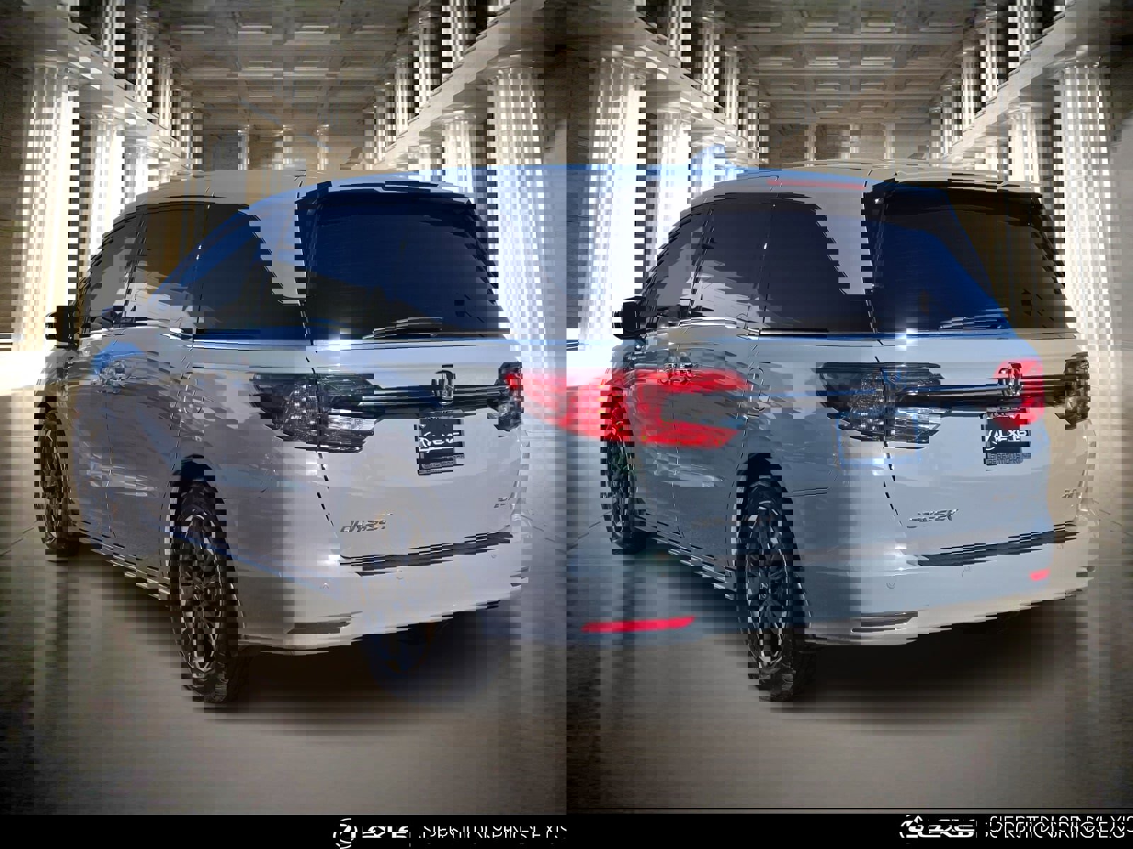 Used 2023 Honda Odyssey Elite image 6