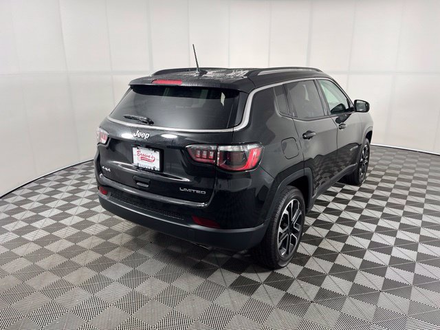 Used 2022 Jeep Compass Limited AWD/4WD image 7
