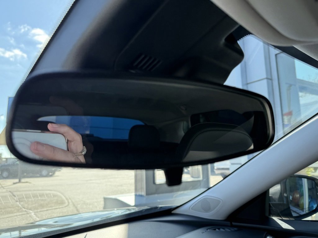 New 2026 Chevrolet Trax LT w/ Sunroof Package image 18