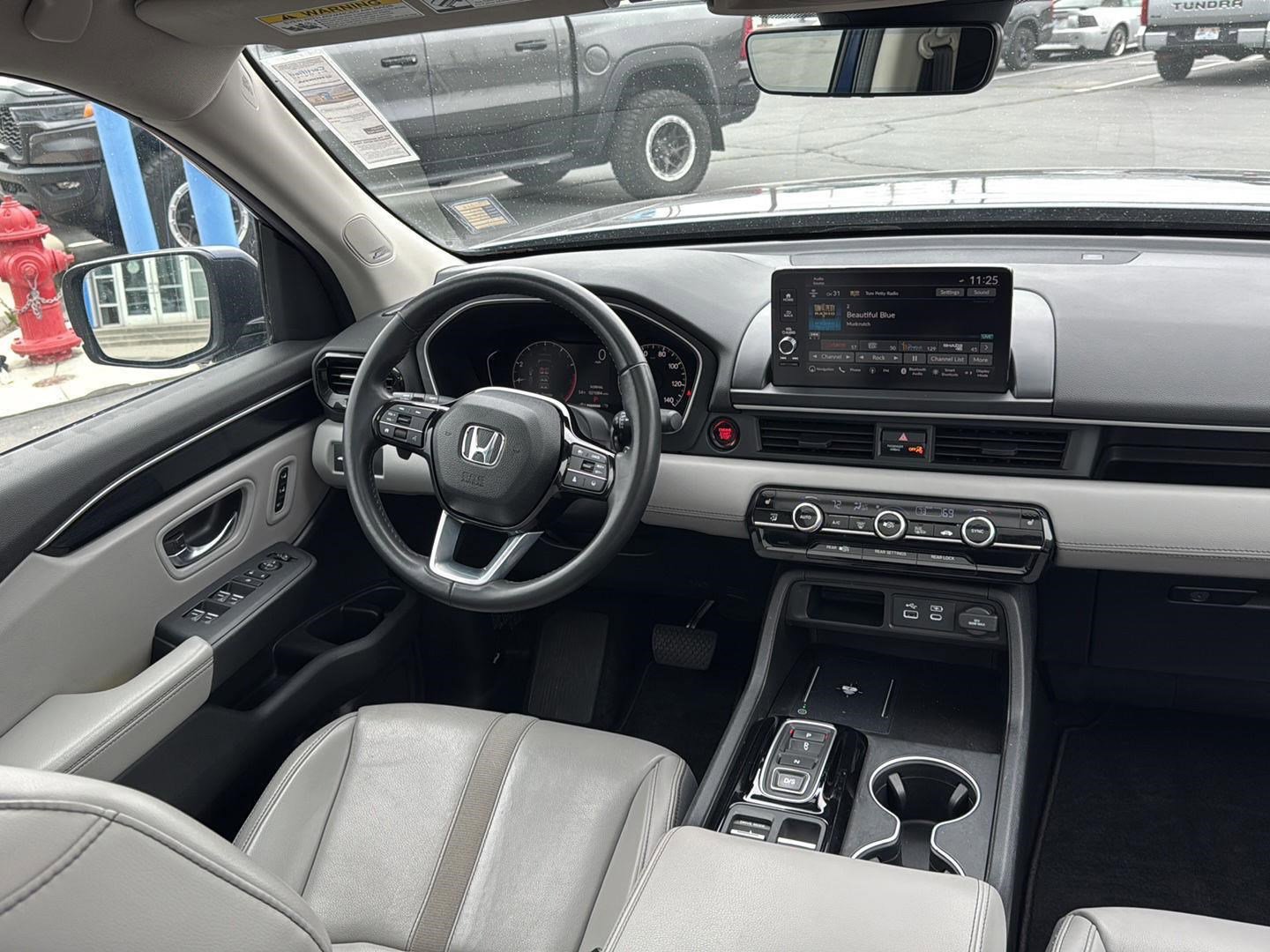 Certified 2023 Honda Pilot Touring image 37