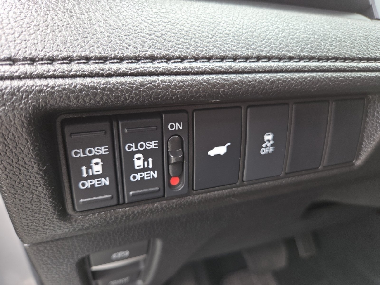 Used 2025 Honda Odyssey EX-L image 10