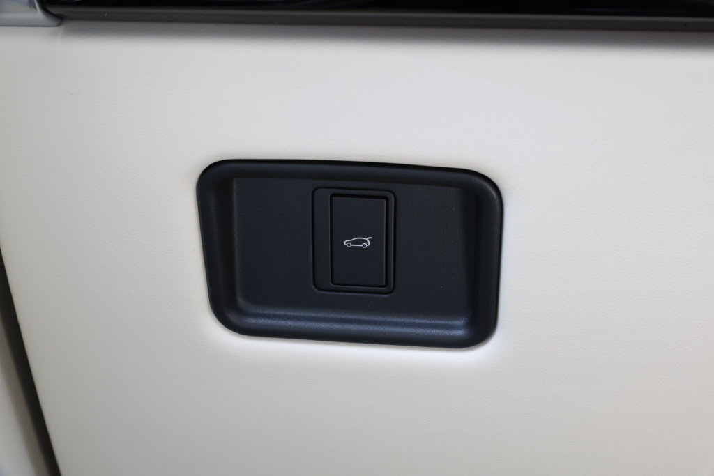 New 2026 Land Rover Range Rover SE AWD/4WD image 20