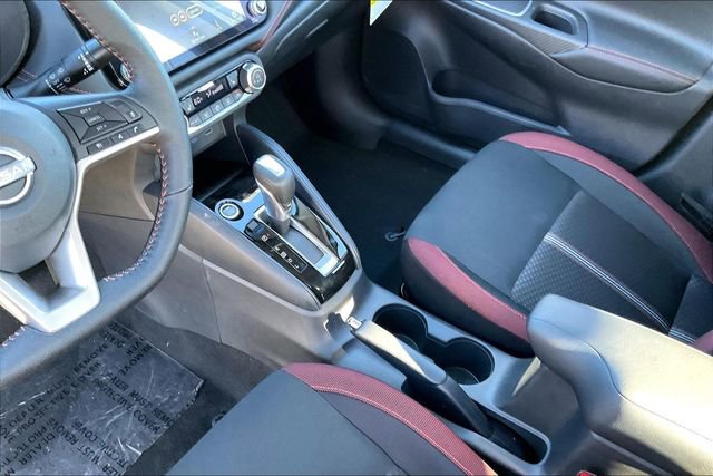 New 2025 Nissan Versa SR w/ Trunk Package FWD image 6
