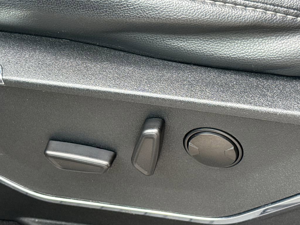 Certified 2023 Ford F150 Lariat RWD image 27