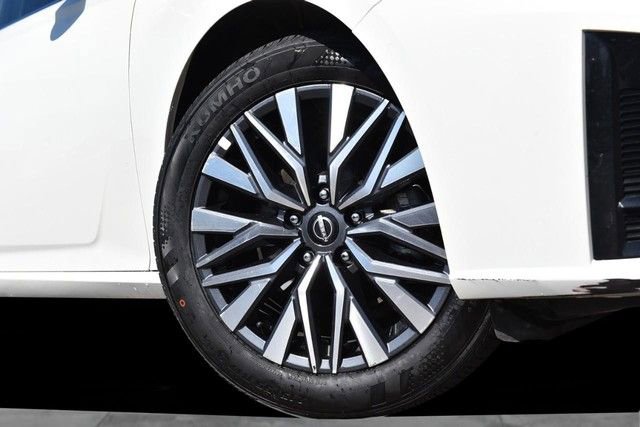 Certified 2025 Nissan Altima 2.5 SV image 3